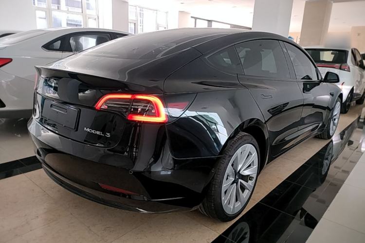 Used Tesla Model 3 2022 Rear-Wheel-Drive Version Rear Right 45 Deg