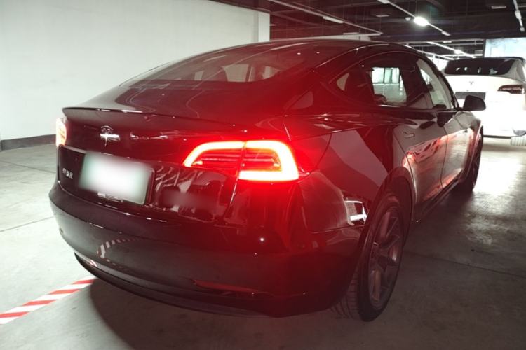 Used Tesla Model 3 2022 Rear-Wheel-Drive Version Rear Right 45 Deg
