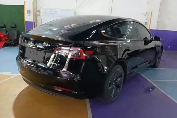 Used Tesla Model 3 2022 Rear-Wheel-Drive Version Rear Right 45 Deg