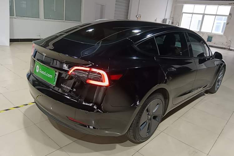 Used Tesla Model 3 2022 Rear-Wheel-Drive Version Rear Right 45 Deg