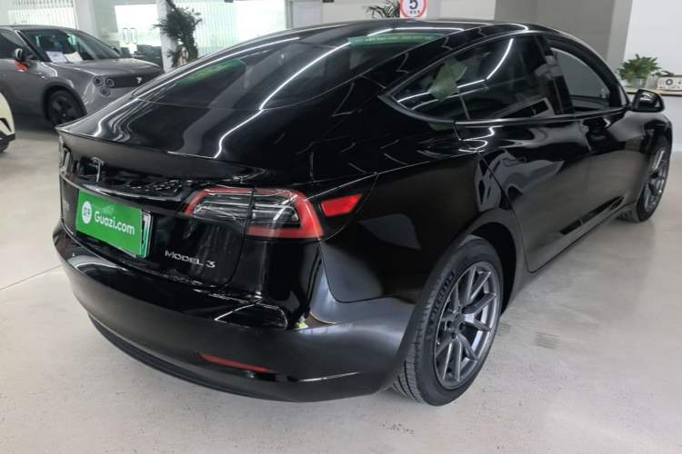 Used Tesla Model 3 2022 Rear-Wheel-Drive Version Rear Right 45 Deg