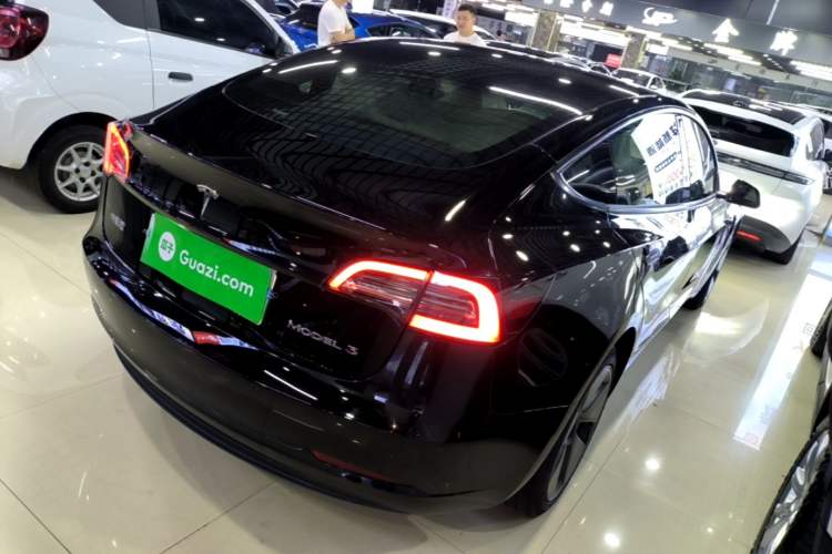 Used Tesla Model 3 2022 Rear-Wheel-Drive Version Rear Right 45 Deg