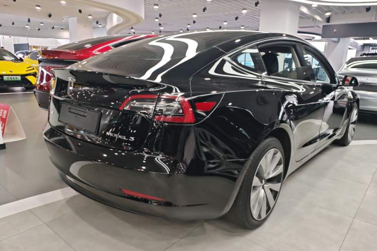 Used Tesla Model 3 2022 Rear-Wheel-Drive Version Rear Right 45 Deg