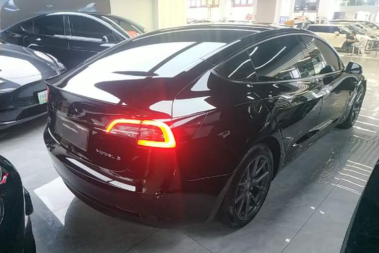 Used Tesla Model 3 2022 Rear-Wheel-Drive Version Rear Right 45 Deg