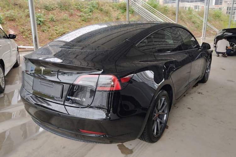 Used Tesla Model 3 2022 Rear-Wheel-Drive Version Rear Right 45 Deg
