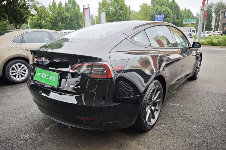 Used Tesla Model 3 2022 Rear-Wheel-Drive Version Rear Right 45 Deg