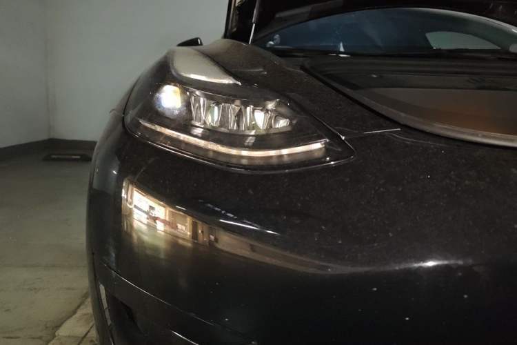 Used Tesla Model 3 2022 Rear-Wheel-Drive Version Right Front Headlight
