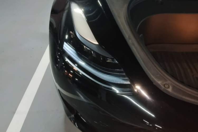 Used Tesla Model 3 2022 Rear-Wheel-Drive Version Right Front Headlight