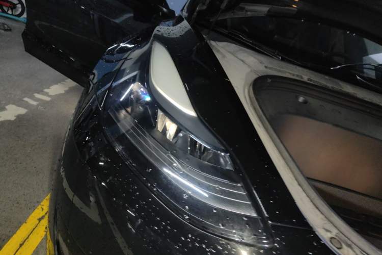 Used Tesla Model 3 2022 Rear-Wheel-Drive Version Right Front Headlight