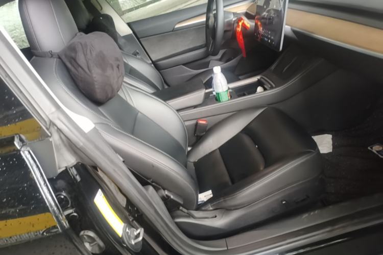 Used Tesla Model 3 2022 Rear-Wheel-Drive Version Right Front Seat