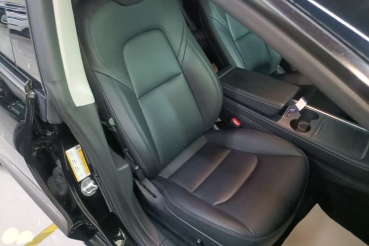 Used Tesla Model 3 2022 Rear-Wheel-Drive Version Right Front Seat