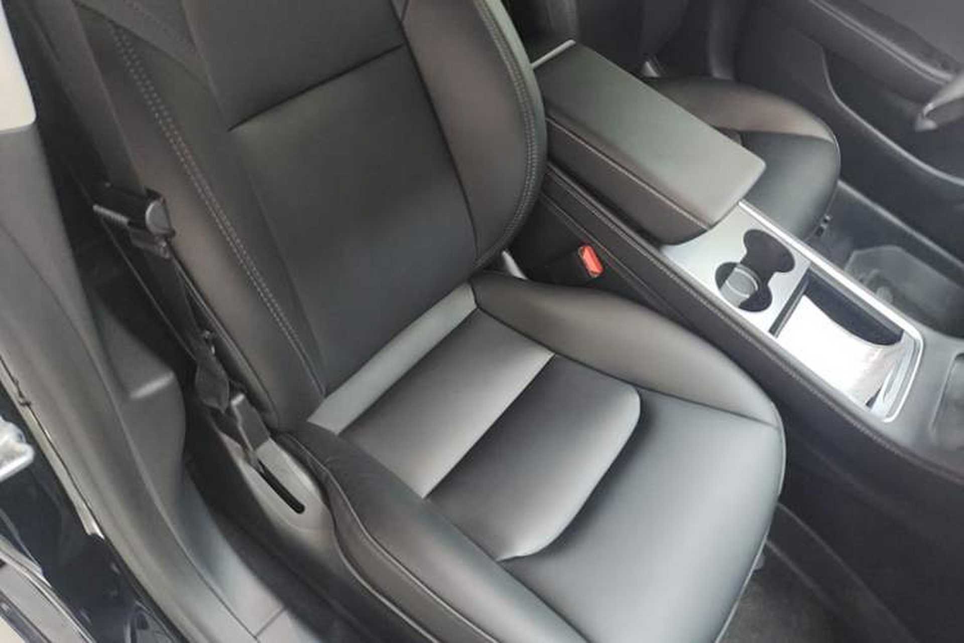 Used Tesla Model 3 2022 Rear-Wheel-Drive Version Right Front Seat