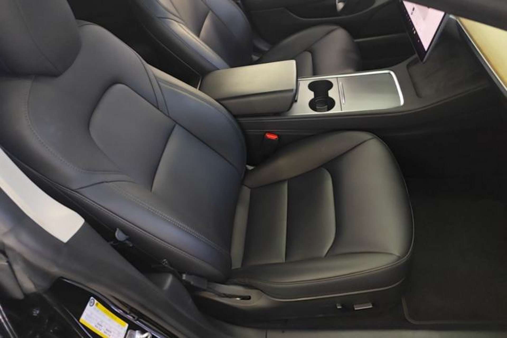 Used Tesla Model 3 2022 Rear-Wheel-Drive Version Right Front Seat
