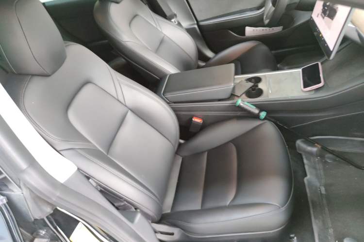 Used Tesla Model 3 2022 Rear-Wheel-Drive Version Right Front Seat