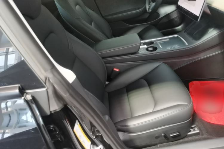 Used Tesla Model 3 2022 Rear-Wheel-Drive Version Right Front Seat