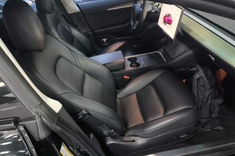 Used Tesla Model 3 2022 Rear-Wheel-Drive Version Right Front Seat