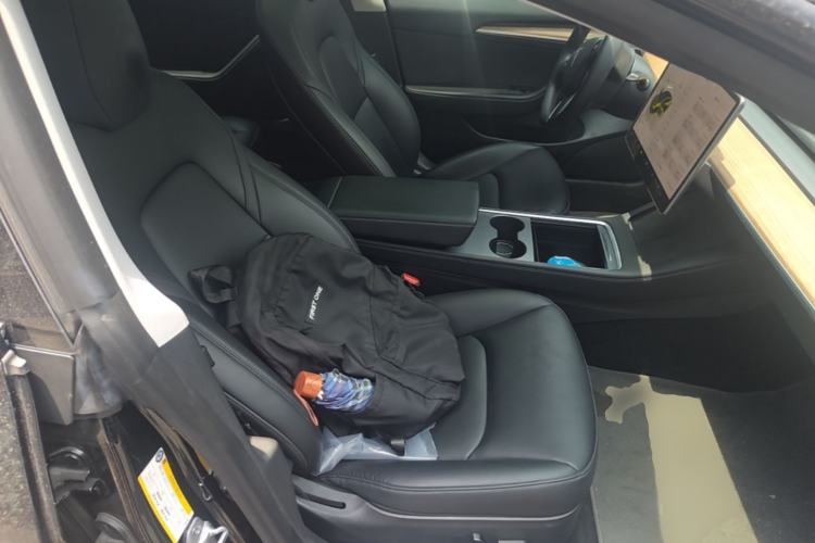Used Tesla Model 3 2022 Rear-Wheel-Drive Version Right Front Seat