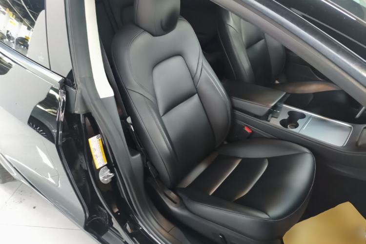 Used Tesla Model 3 2022 Performance High-Performance All-Wheel-Drive Version Right Front Seat