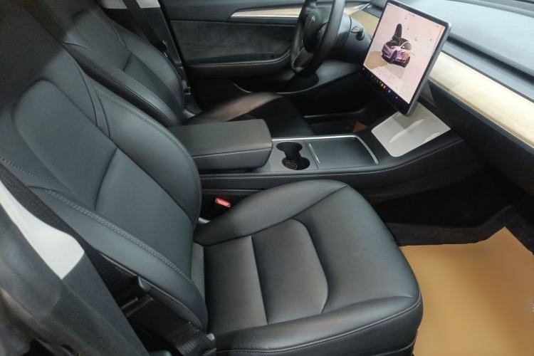 Used Tesla Model 3 2022 Rear-Wheel-Drive Version Right Front Seat