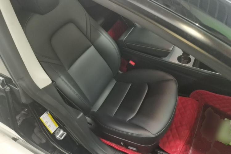 Used Tesla Model 3 2022 Rear-Wheel-Drive Version Right Front Seat