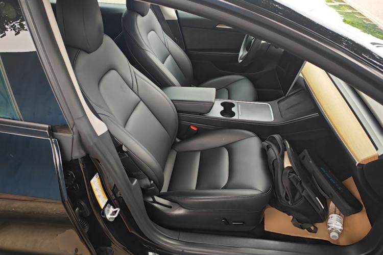 Used Tesla Model 3 2022 Rear-Wheel-Drive Version Right Front Seat