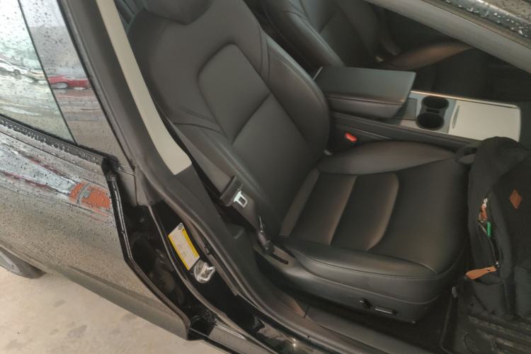 Used Tesla Model 3 2022 Rear-Wheel-Drive Version Right Front Seat