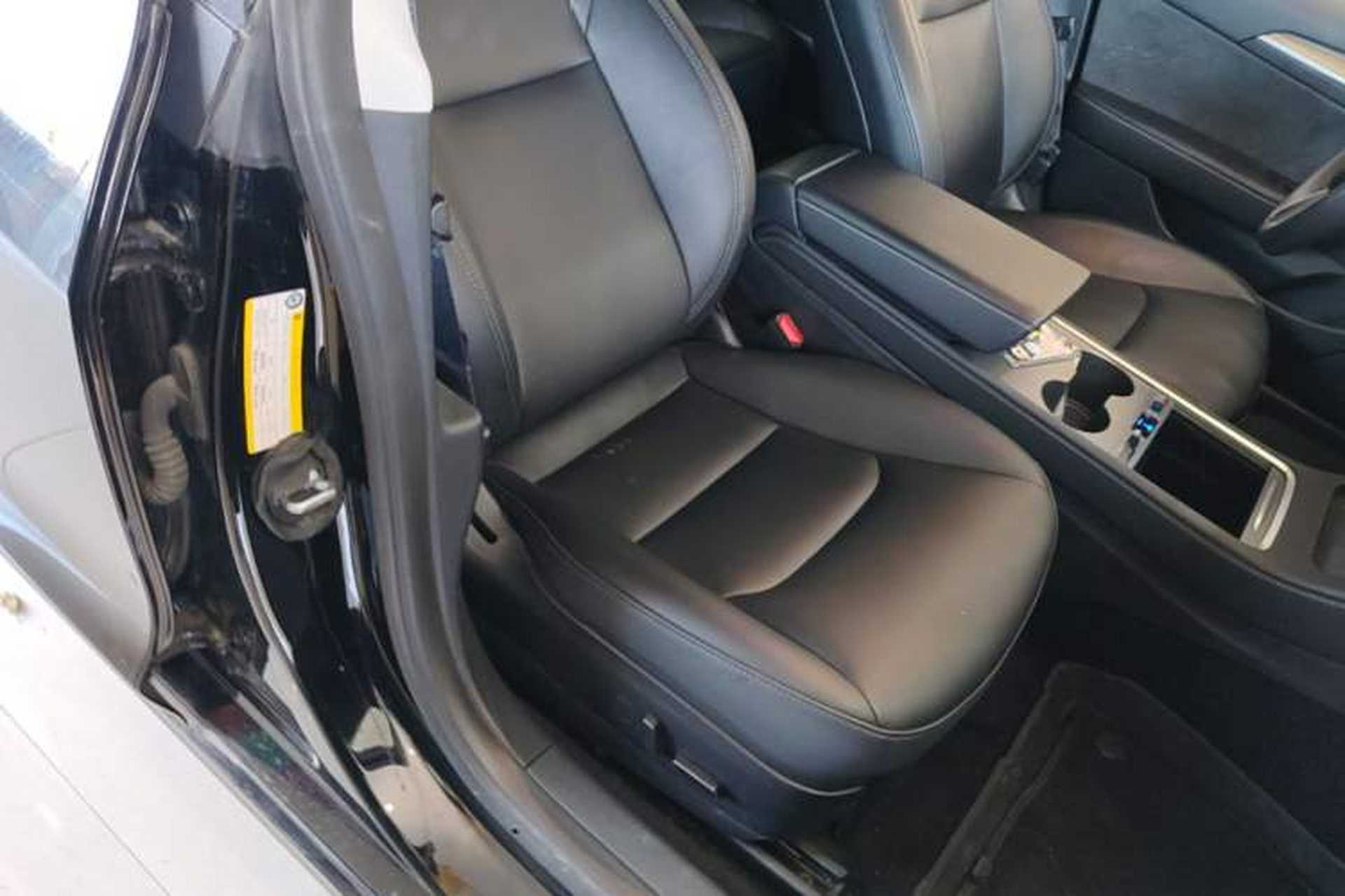 Used Tesla Model 3 2022 Rear-Wheel-Drive Version Right Front Seat