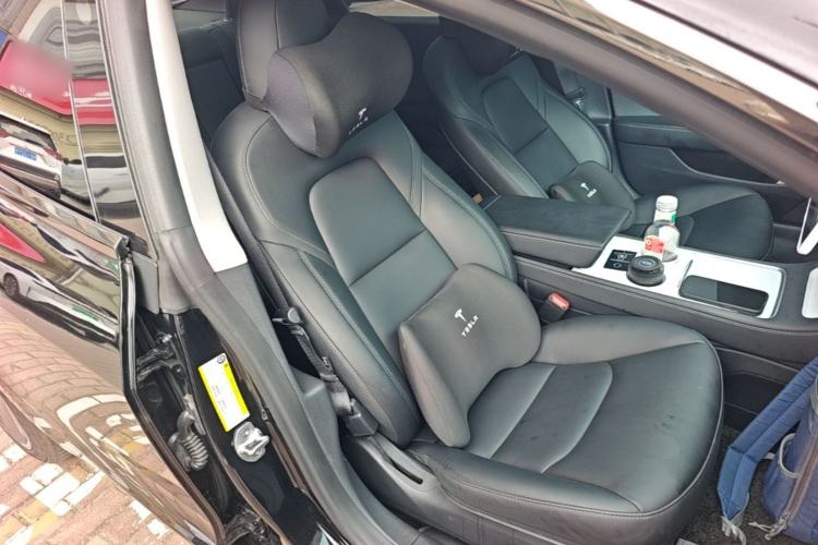Used Tesla Model 3 2022 Rear-Wheel-Drive Version Right Front Seat