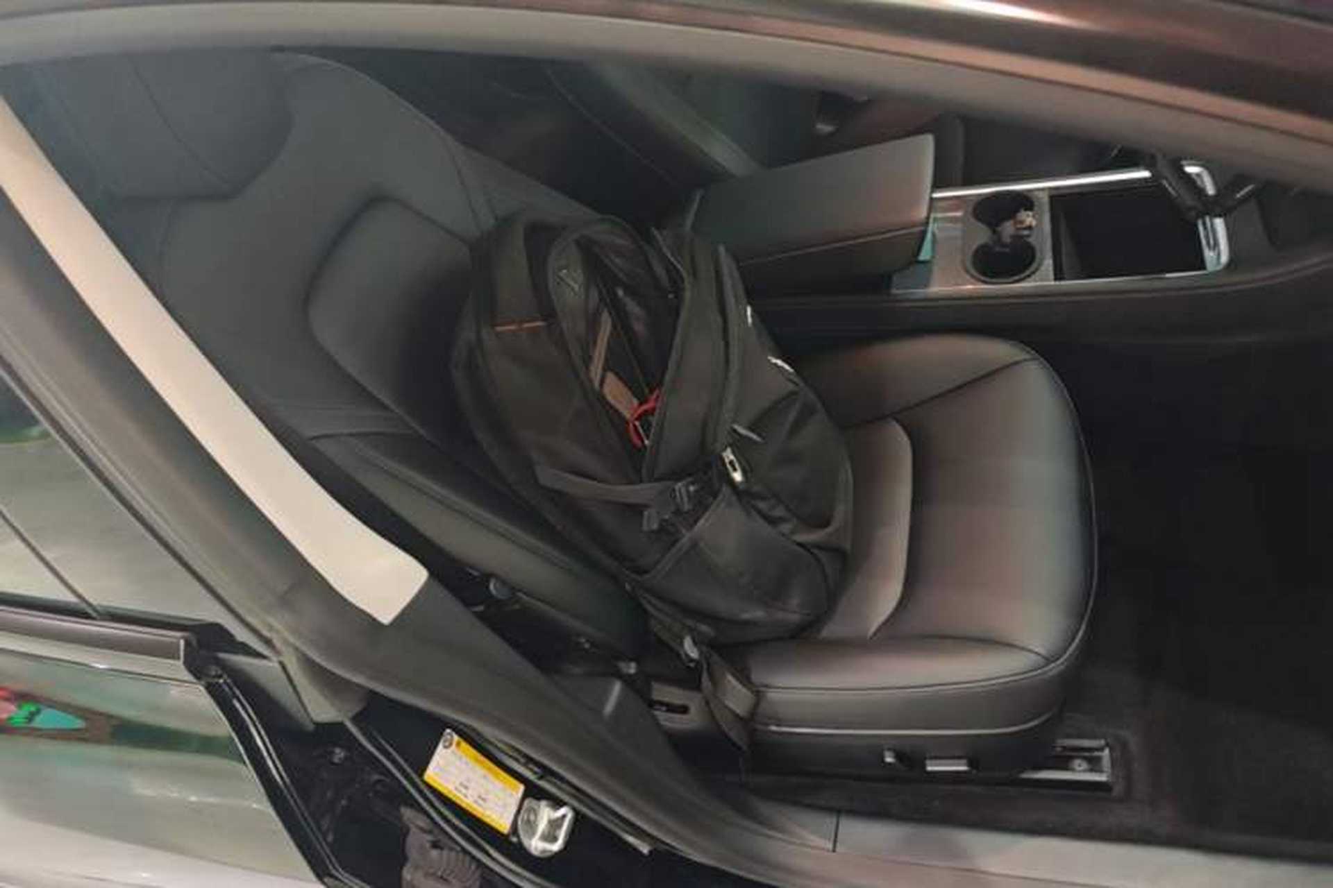 Used Tesla Model 3 2022 Rear-Wheel-Drive Version Right Front Seat