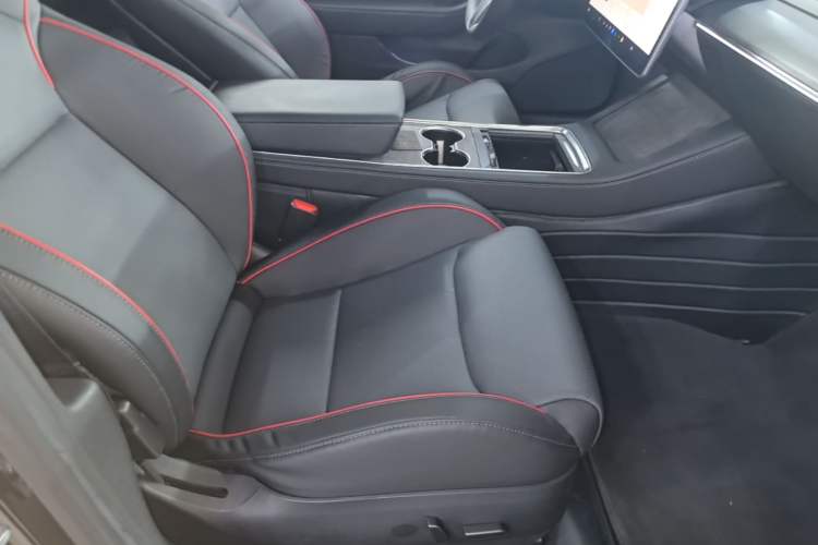 Used Tesla Model 3 2022 Performance High-Performance All-Wheel-Drive Version Right Front Seat