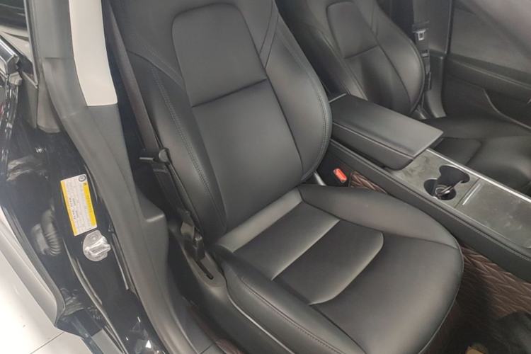 Used Tesla Model 3 2022 Rear-Wheel-Drive Version Right Front Seat