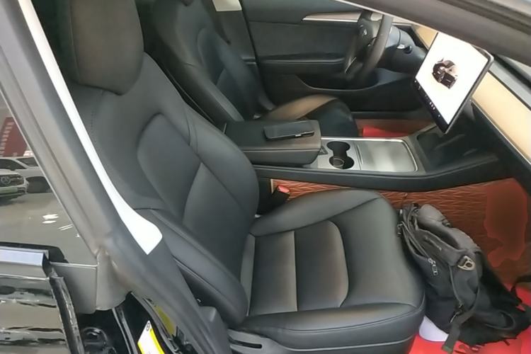 Used Tesla Model 3 2022 Rear-Wheel-Drive Version Right Front Seat