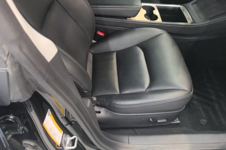 Used Tesla Model 3 2022 Rear-Wheel-Drive Version Right Front Seat