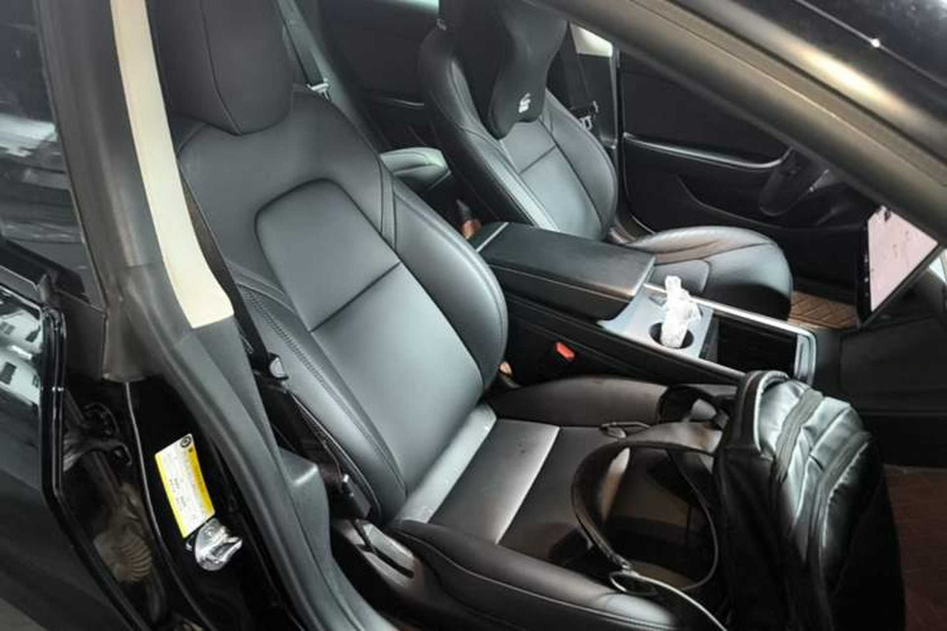 Used Tesla Model 3 2022 Rear-Wheel-Drive Version Right Front Seat