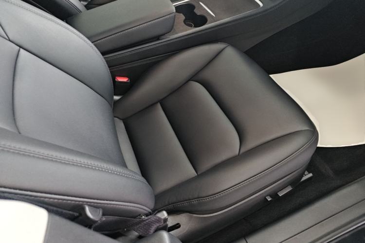 Used Tesla Model 3 2022 Performance High-Performance All-Wheel-Drive Version Right Front Seat