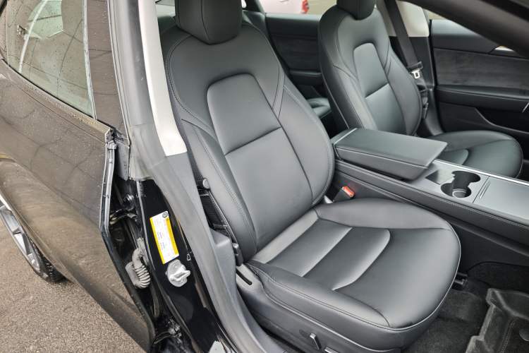 Used Tesla Model 3 2022 Rear-Wheel-Drive Version Right Front Seat