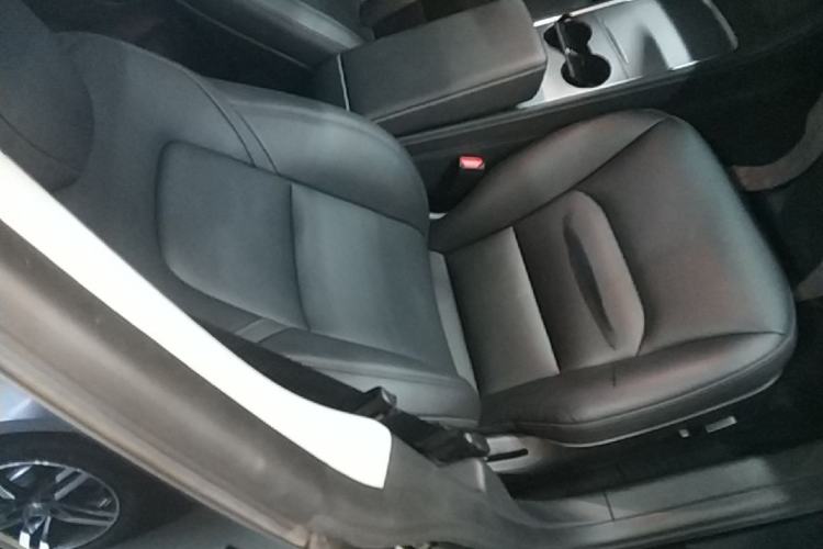 Used Tesla Model 3 2022 Rear-Wheel-Drive Version Right Front Seat
