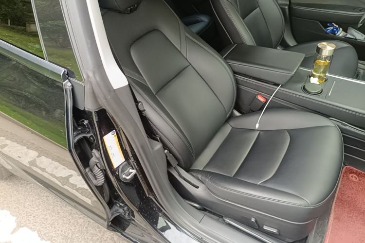 Used Tesla Model 3 2022 Performance High-Performance All-Wheel-Drive Version Right Front Seat