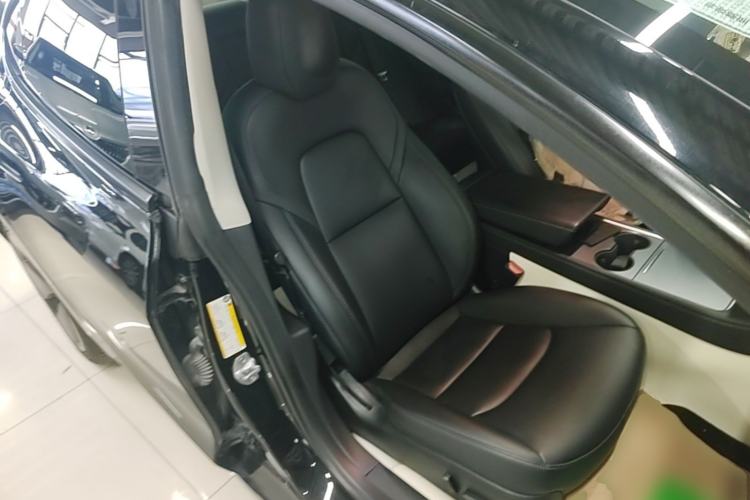 Used Tesla Model 3 2022 Rear-Wheel-Drive Version Right Front Seat