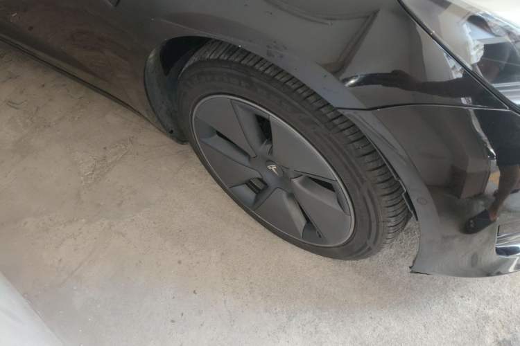 Used Tesla Model 3 2022 Rear-Wheel-Drive Version Right Front Wheel Hub