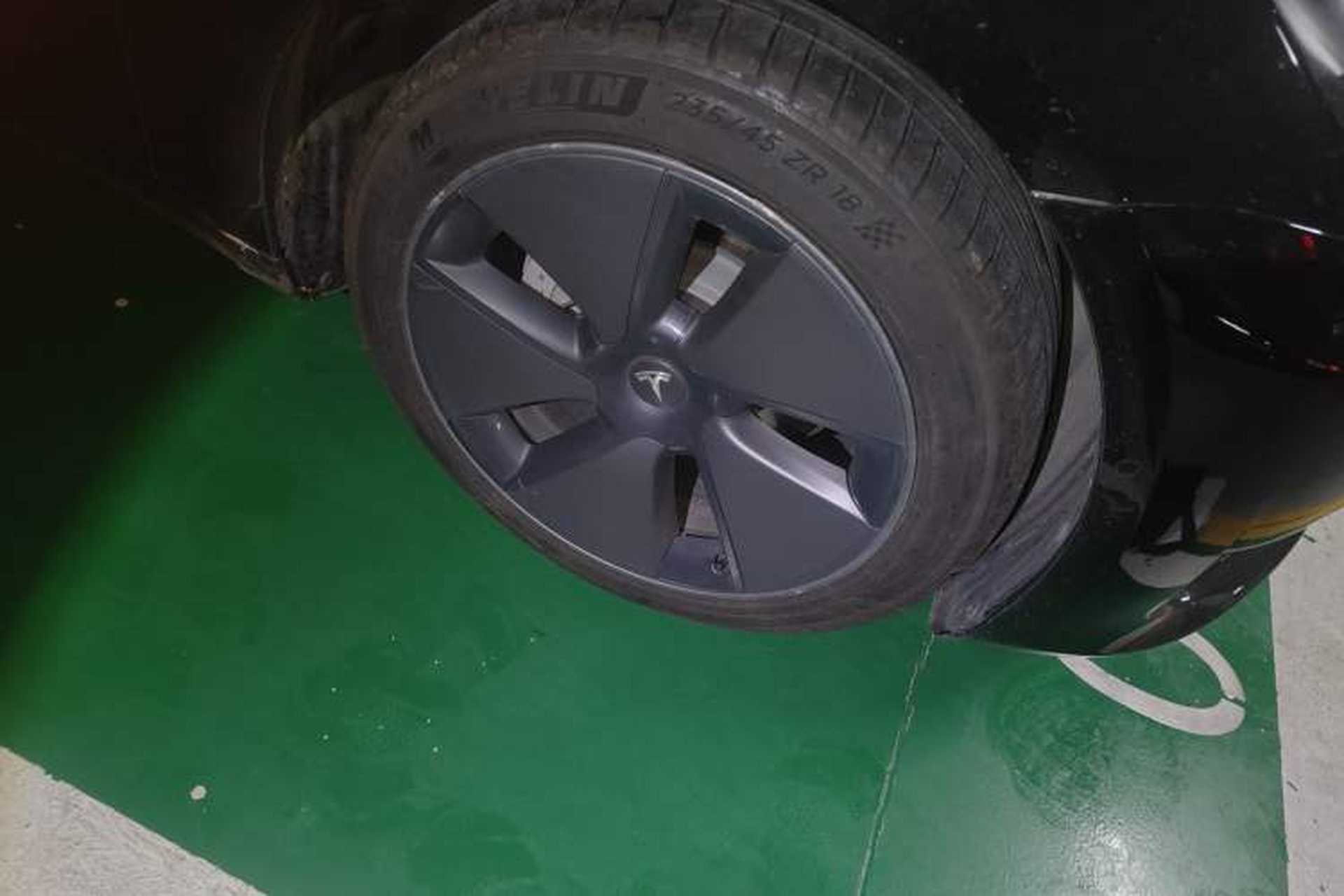 Used Tesla Model 3 2022 Rear-Wheel-Drive Version Right Front Wheel Hub