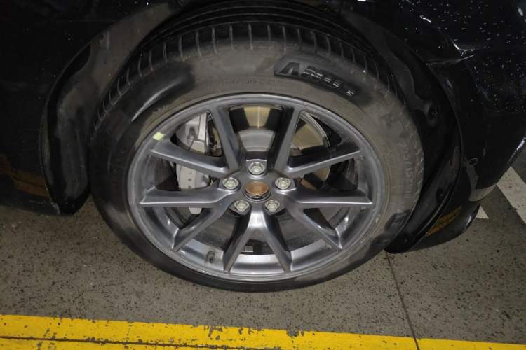 Used Tesla Model 3 2022 Rear-Wheel-Drive Version Right Front Wheel Hub