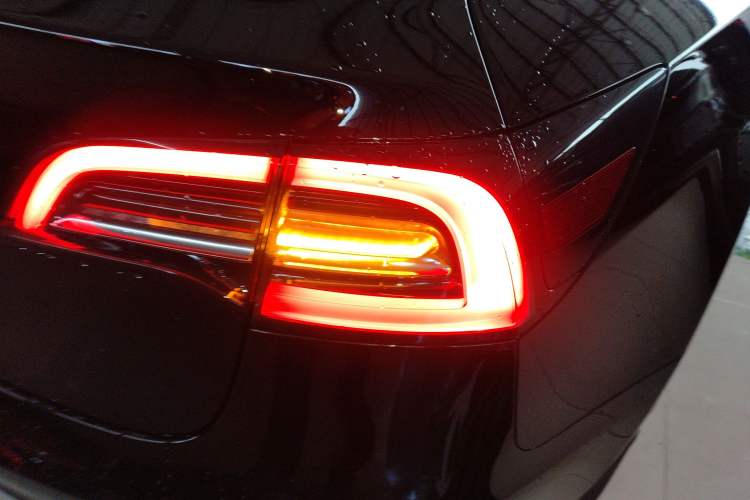 Used Tesla Model 3 2022 Rear-Wheel-Drive Version Right Rear Taillight