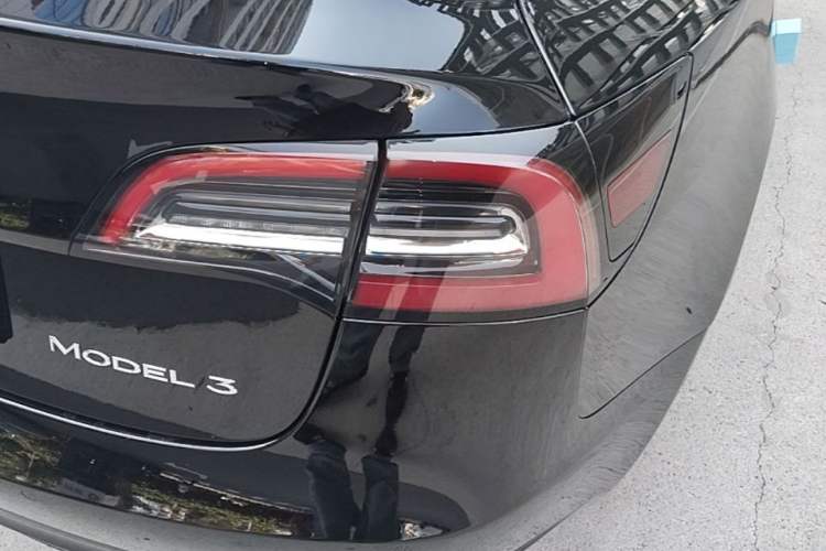 Used Tesla Model 3 2022 Rear-Wheel-Drive Version Right Rear Taillight
