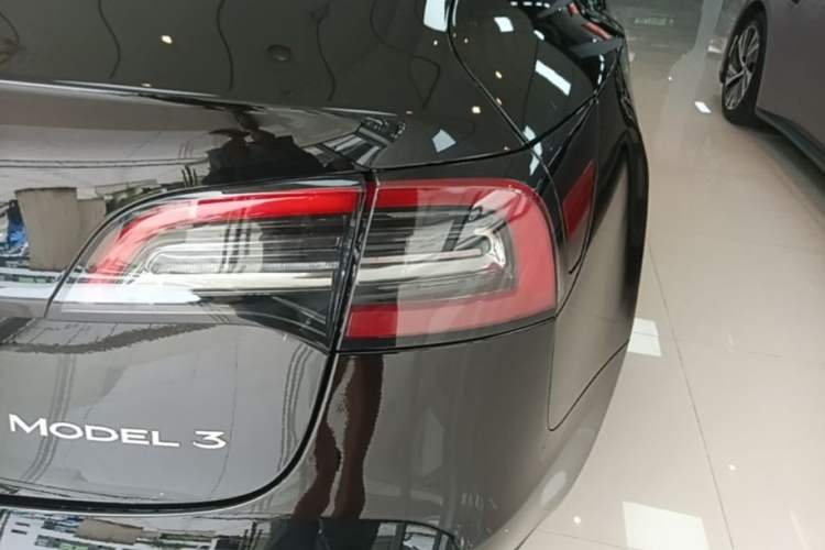 Used Tesla Model 3 2022 Rear-Wheel-Drive Version Right Rear Taillight