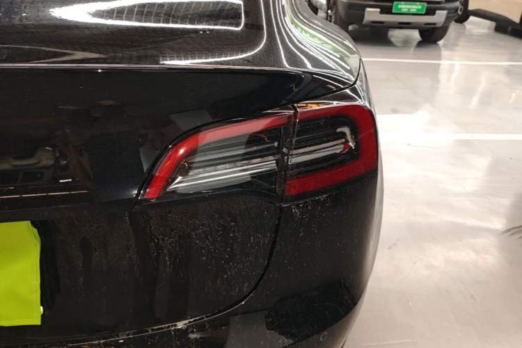 Used Tesla Model 3 2022 Rear-Wheel-Drive Version Right Rear Taillight