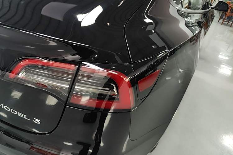 Used Tesla Model 3 2022 Rear-Wheel-Drive Version Right Rear Taillight
