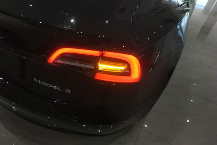 Used Tesla Model 3 2022 Rear-Wheel-Drive Version Right Rear Taillight