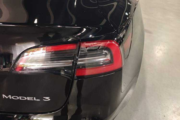 Used Tesla Model 3 2022 Rear-Wheel-Drive Version Right Rear Taillight