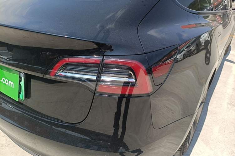 Used Tesla Model 3 2022 Rear-Wheel-Drive Version Right Rear Taillight